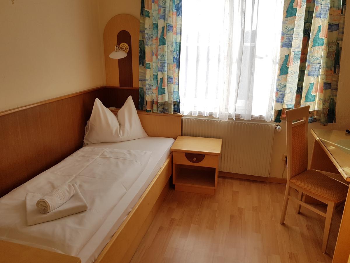Landhotel Erhardt 바트월터스도 외부 사진